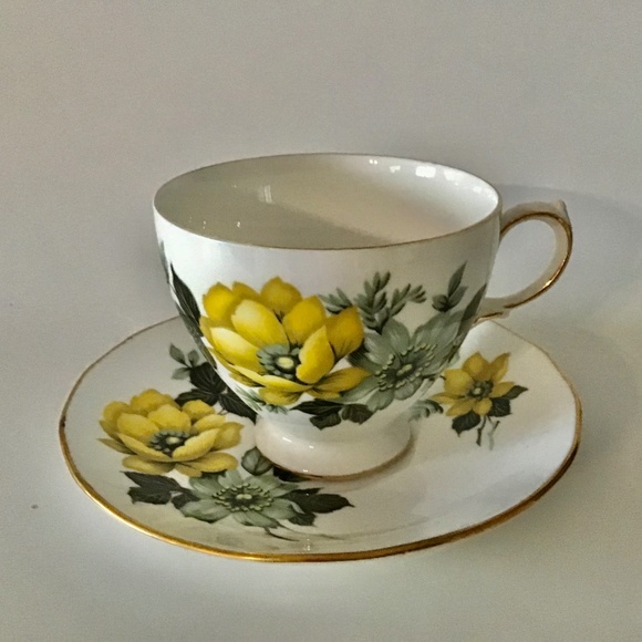 Queen Anne YELLOW FLOWERS TEACUP AND SAUCER - Picture 1 of 5
